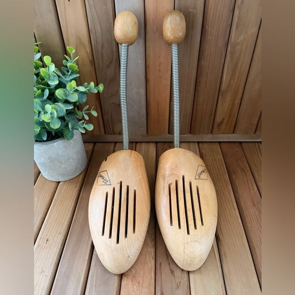 Formwell Other - Vintage Formwell Wooden Shoe Trees, Size 10, Large, Spring Loaded Collectible